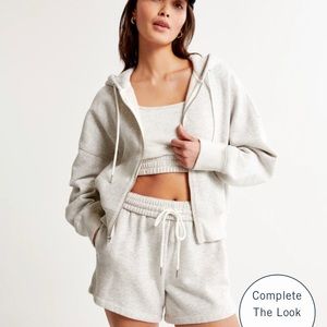 Abercrombie and Fitch essential Sunday full zip